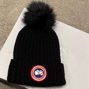 Canada Goose  Black Knit Hat with removable  Pom-Pom